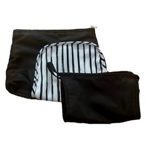 NWOT Cosmetic Bags Set